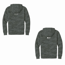 Cargar imagen en el visor de la galería, Unisex District Wash Camo Fleece Hoodie
